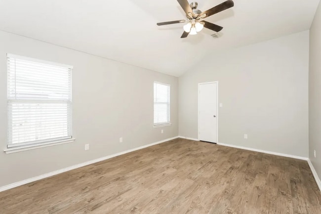 405 Heritage Dr, Crowley, TX 76036 - photo 5