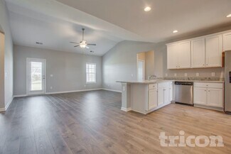 913 Stokewood Place, Spring Hill, TN 37174