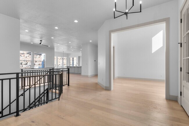 238 W 3175 N, Pleasant View, UT 84414 - photo 6