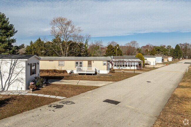 Manufactured homes are a popular option for those saving money in Chesilhurst.