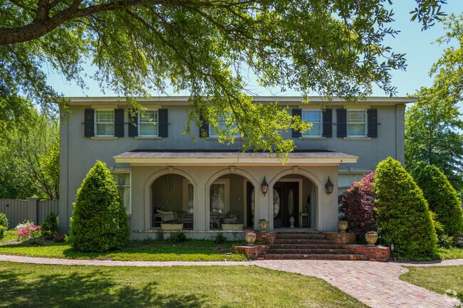 While Queen Anne and Greek Revival homes reflect Indianola’s Southern roots, Mediterranean Revival adds a rare and charming twist to the city’s neighborhoods.