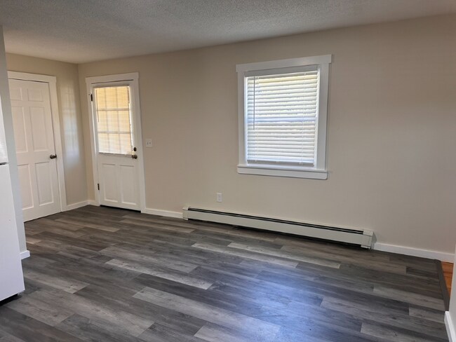 177 West St, West Hatfield, MA 01088 - photo 4