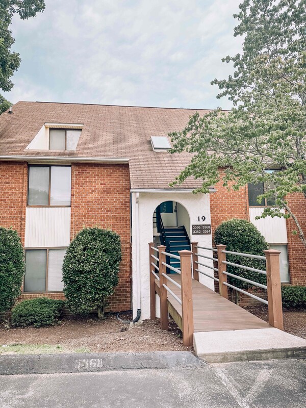 3368 Forest Ct, Roanoke, VA 24018 - photo 1