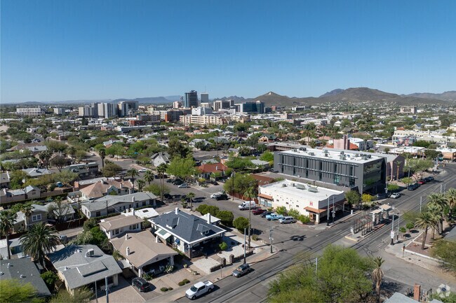 West University is walkable to Downtown Tucson, with so much entertainment.
