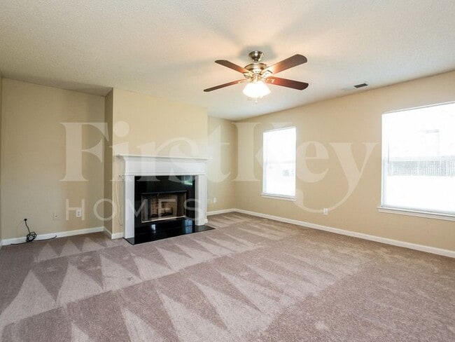 3166 Redwood Run, Atlanta, GA 30349 - photo 3