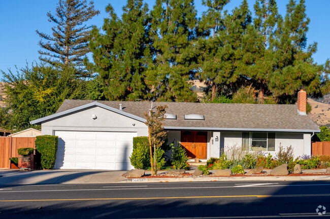 The neighborhood's homes are well-maintained, adding to Creekside curb appeal.