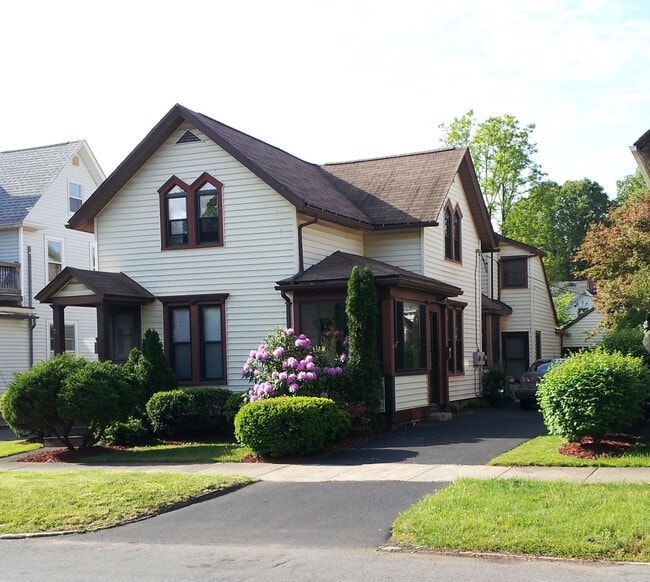 69 Cypress St unit 69 Cypress, Rochester, NY 14620 - photo 3