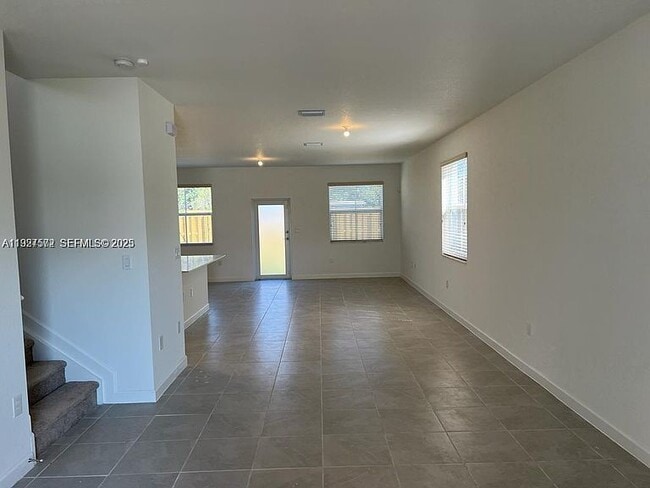 2281 NW 131st Cir, Miami, FL 33167 - photo 3