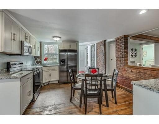 175 Winthrop Rd unit 1, Brookline, MA 02445 - photo 5