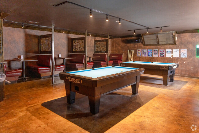 Round the Bend Tavern provides billiards to those at Mountain Crest Estates.