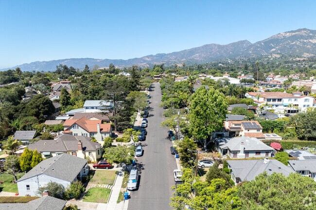 Samarkand is a very clean neighborhood.