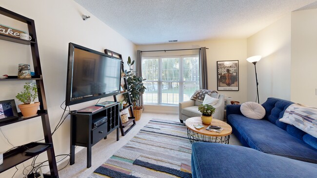 5998 Chasewood Pkwy unit 1, Minnetonka, MN 55343 - photo 3