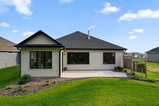 15680 Goodview Ave N, Hugo, MN 55038