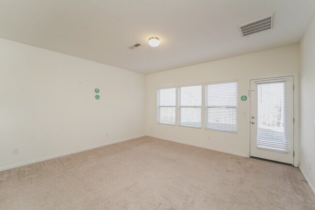 5814 Ringneck Rd, Charlotte, NC 28216 - photo 6