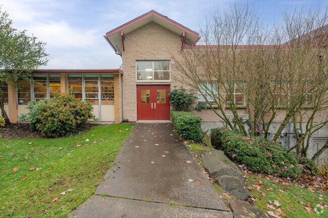 Graham Hill Elementary School.