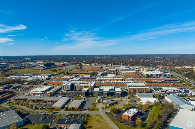 The Diamond offers close proximity to Richmond hotspots like Scott's Addition and the Fan.