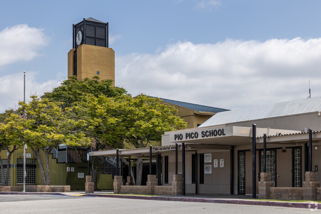 Pio Pico Middle School located in Arlington Heights received a C+ from Niche.