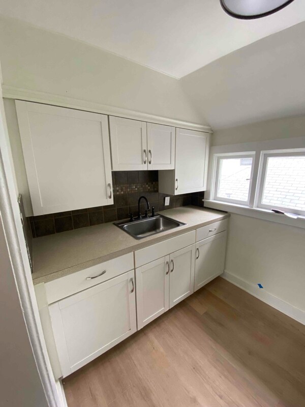 961 Douglas St NW unit 2, Grand Rapids, MI 49504 - photo 3