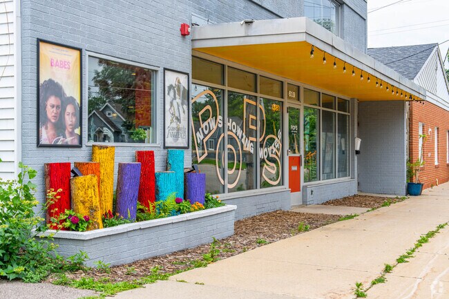 Pops Art Theater celebrates film culture with arthouse and repertory cinema.