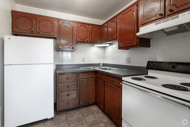 1BR,1BA,730SF - Newport