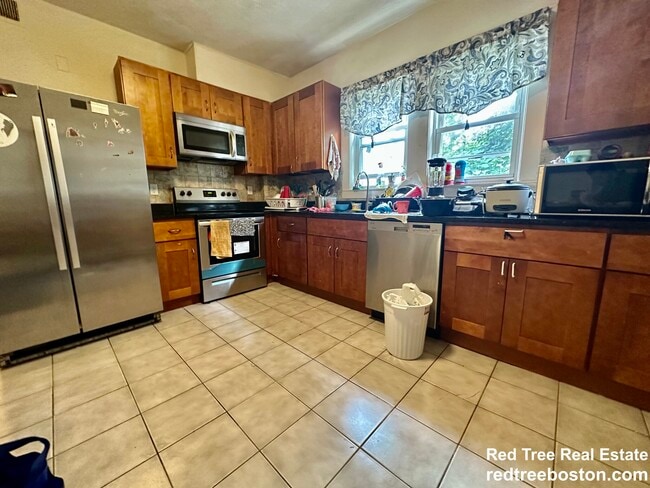 17 Stratton Terrace unit 3, Waltham, MA 02453 - photo 4