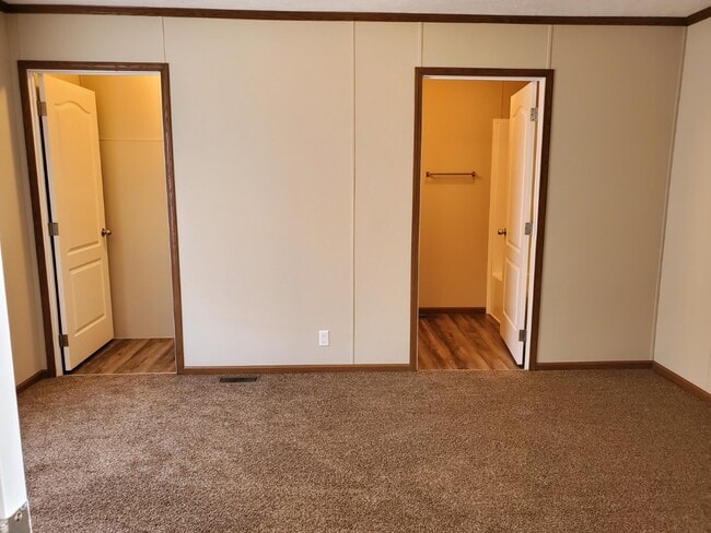 100 Quail Ct, Grand Blanc, MI 48439 - photo 6