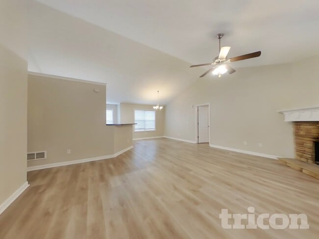 581 Meadow Spring Dr, Temple, GA 30179 - photo 2