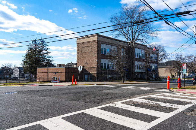 The Columbus School is a highly rated public school in Lyndhurst, NJ.
