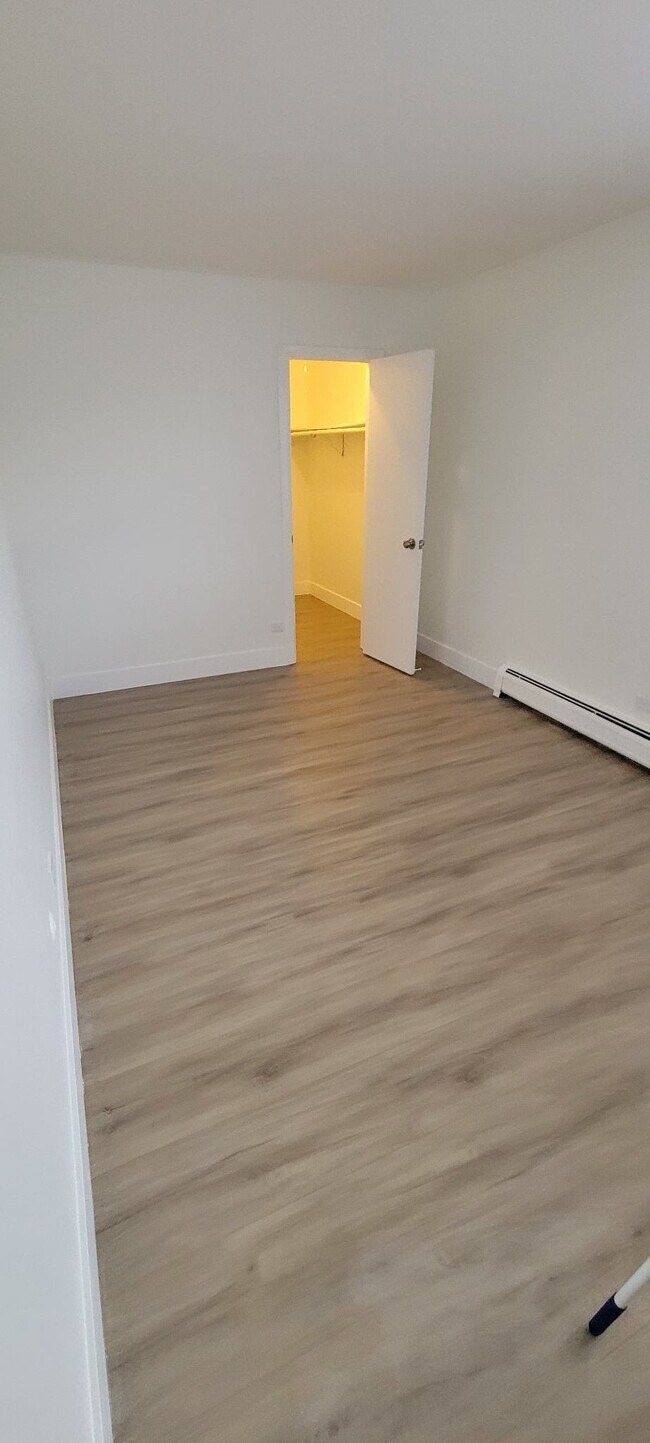 10414 Michael Todd Terrace unit GS, Glenview, IL 60025 - photo 6