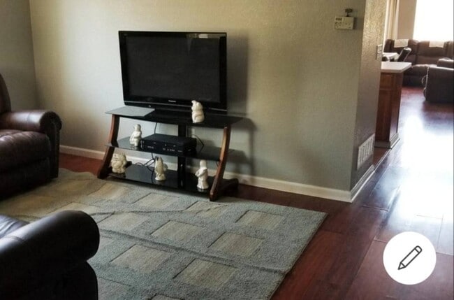 2513 S Genoa St, Aurora, CO 80013 - photo 2