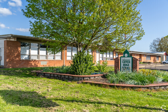Clover Ridge Elementary School serves grades K-5 in Albany, Oregon.