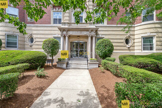 457 Washington St, Newton, MA 02458