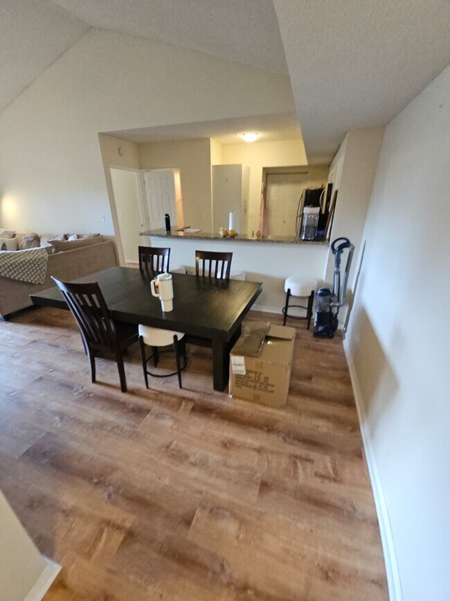 1590 S 42nd Cir unit 307, Vero Beach, FL 32967 - photo 7