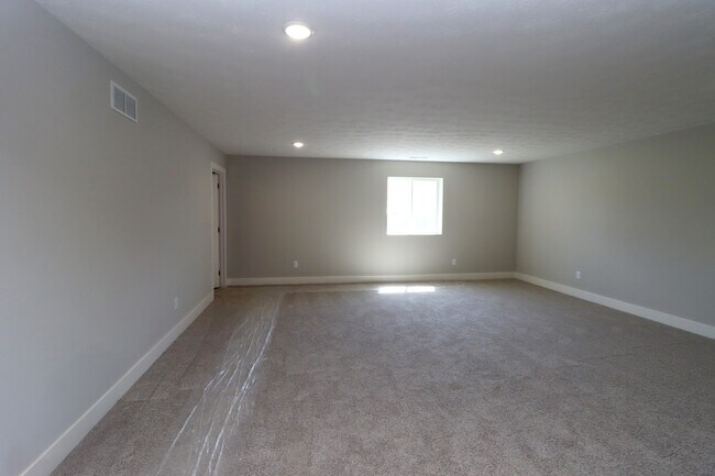 4200 Round Rock Blvd unit 37746624, Charlestown, IN 47111 - photo 6