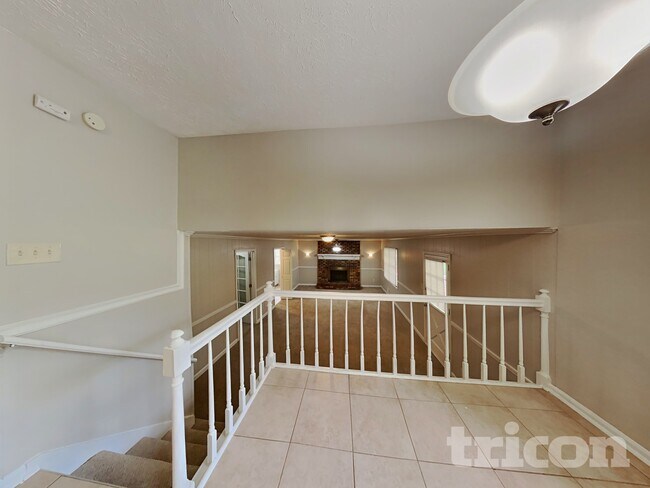 5181 Vivid Dr SW, Stone Mountain, GA 30087 - photo 6