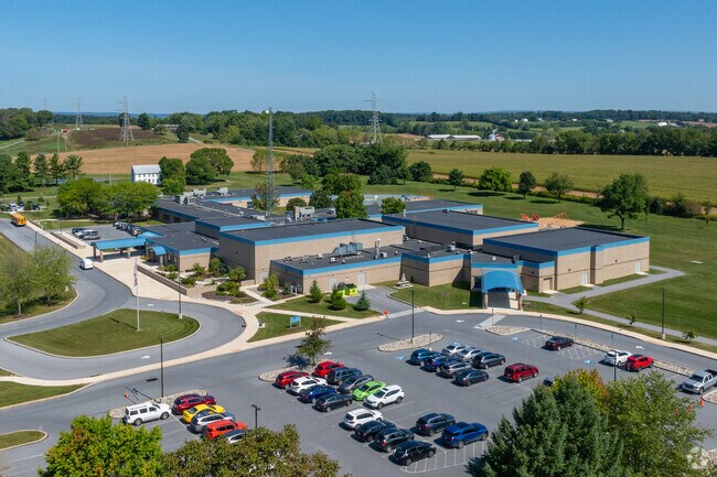 Union Canal Elementary School serves students grades K-5 with a B- rating on Niche.com.