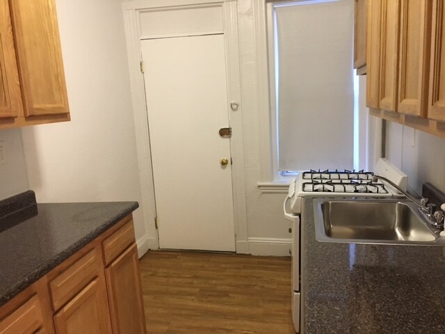 108 Washington St unit 4, Boston, MA 02135 - photo 5