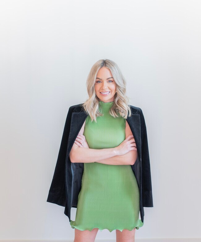 Agent Photo