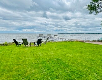 1757 Brighton Beach Rd, Menasha, WI 54952