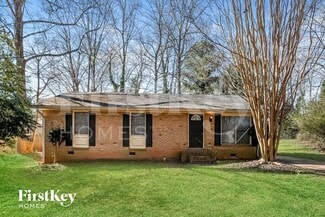 1905 Burfordi Dr SW, Marietta, GA 30008