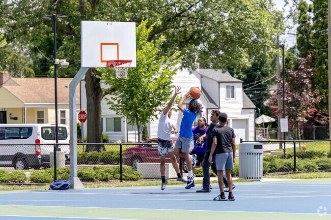 Locals head to the Linden Park and Community Center for fun, nature, wellness and creativity.