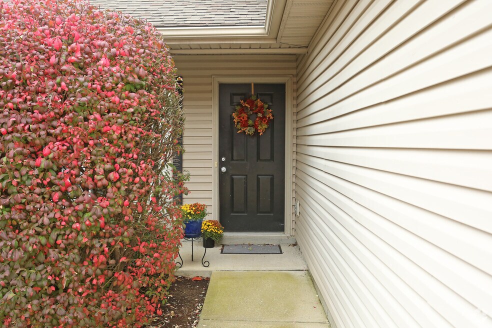 The Pines, Lexington, KY 40509 - photo 1