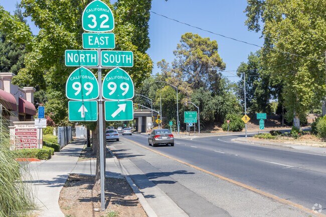 Route 32 passes near Mulberry and connects to State route 99.