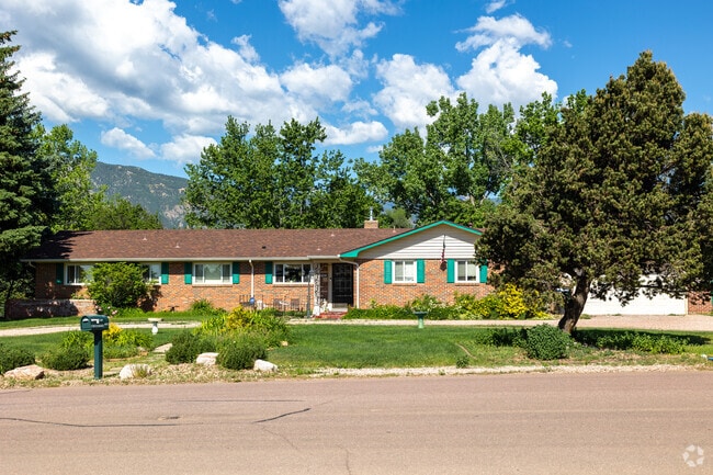 You will find ranch style homes with manicured lawns in the Stratmoor neighborhood.