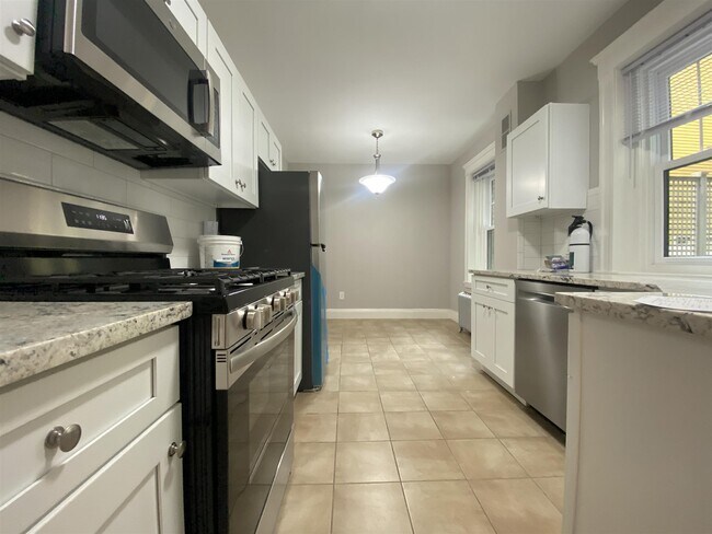 1600 Massachusetts Ave unit 6, Cambridge, MA 02138 - photo 3