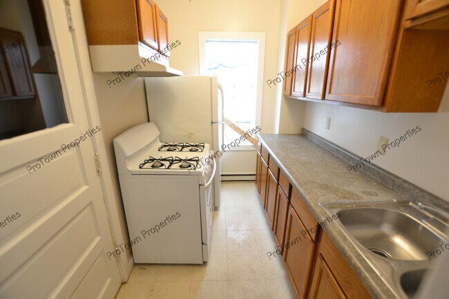 108 Nicholson St unit 1, Joliet, IL 60435 - photo 5