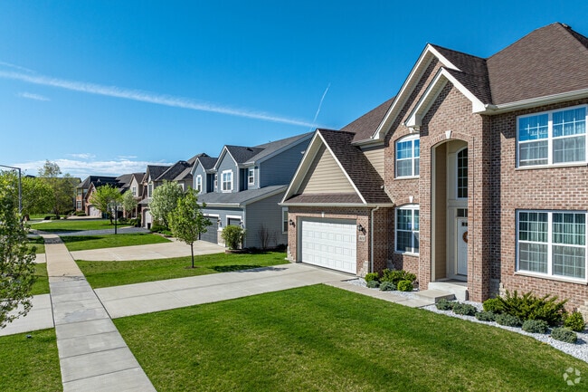 Home prices in West Plainfield typically range from $400,000 to $700,000.