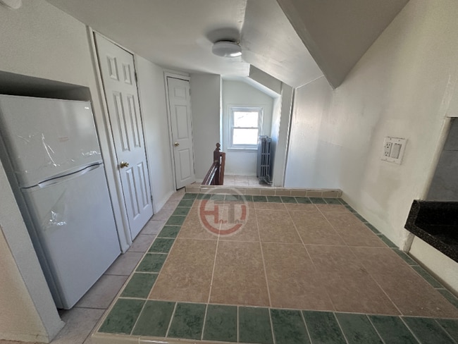 1446 Gillespie Ave unit 1, Bronx, NY 10461 - photo 4