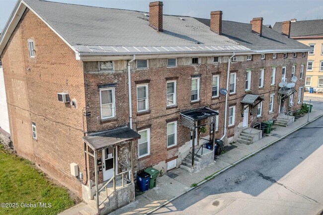 2 Front St unit Floor 2, Cohoes, NY 12047 - photo 3
