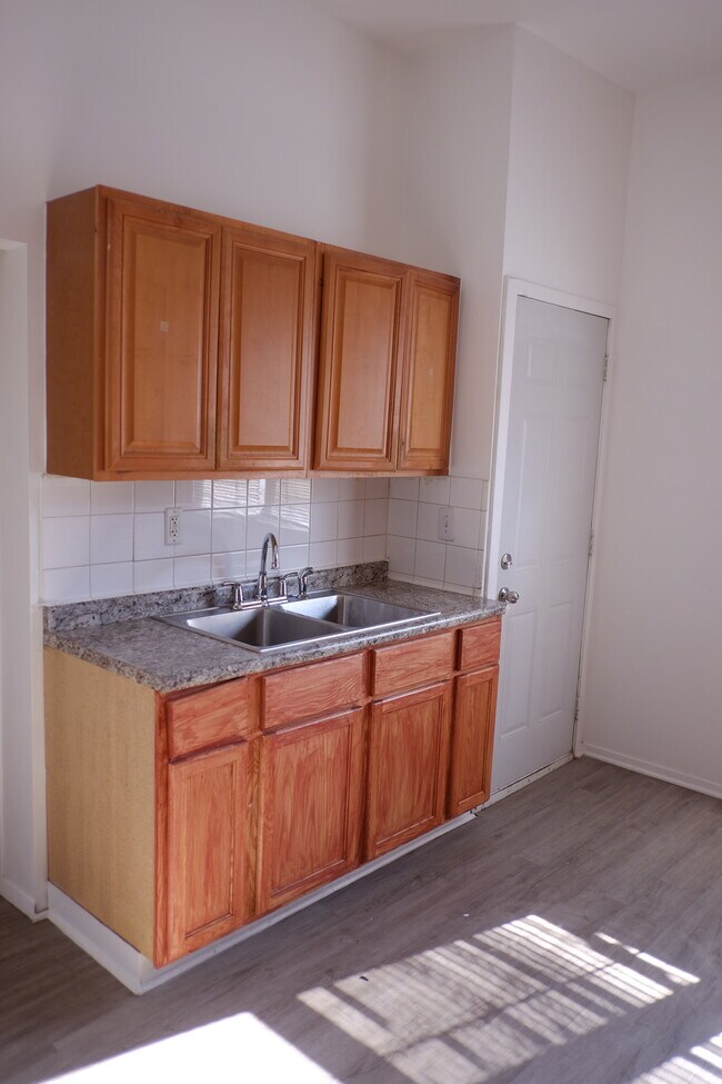 3525 W Fullerton Ave unit 2, Chicago, IL 60647 - photo 7